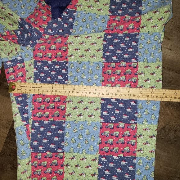 Vineyard Vines Christmas Pajamas, Size Large - Picture 7 of 8